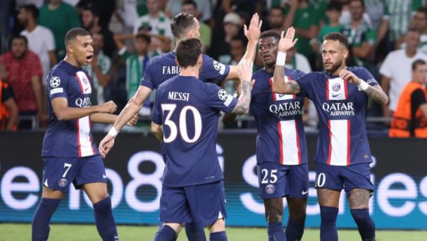 تشكيلة فريق باريس سان جيرمان ضد نجوم الهلال والنصر في موسم الرياض