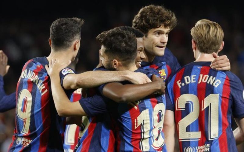 القنوات الناقلة لمباراة برشلونة وريال بيتيس في كأس السوبر الاسباني 2023